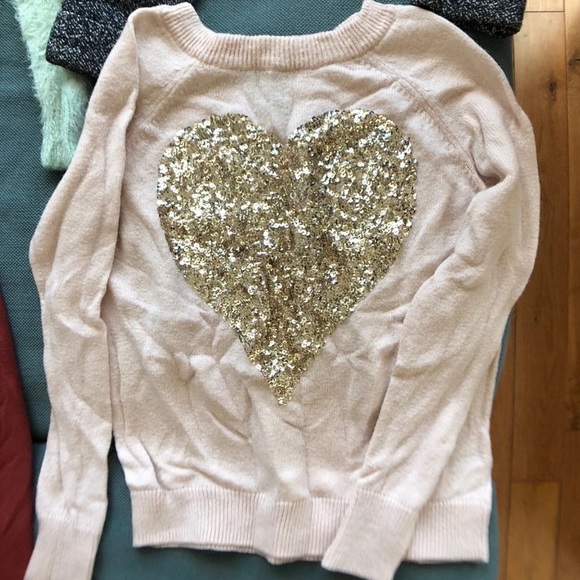 6 Sweaters for the Price of 1! - Picture 4 of 8